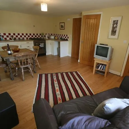 The Tree House Apartment Whitby