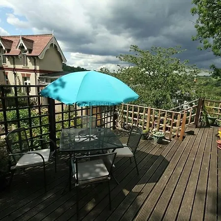 شقة The Tree House